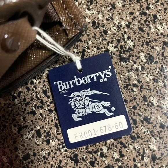 Vintage Burberrys Nova Check Clutch NWT - Picture 8 of 9